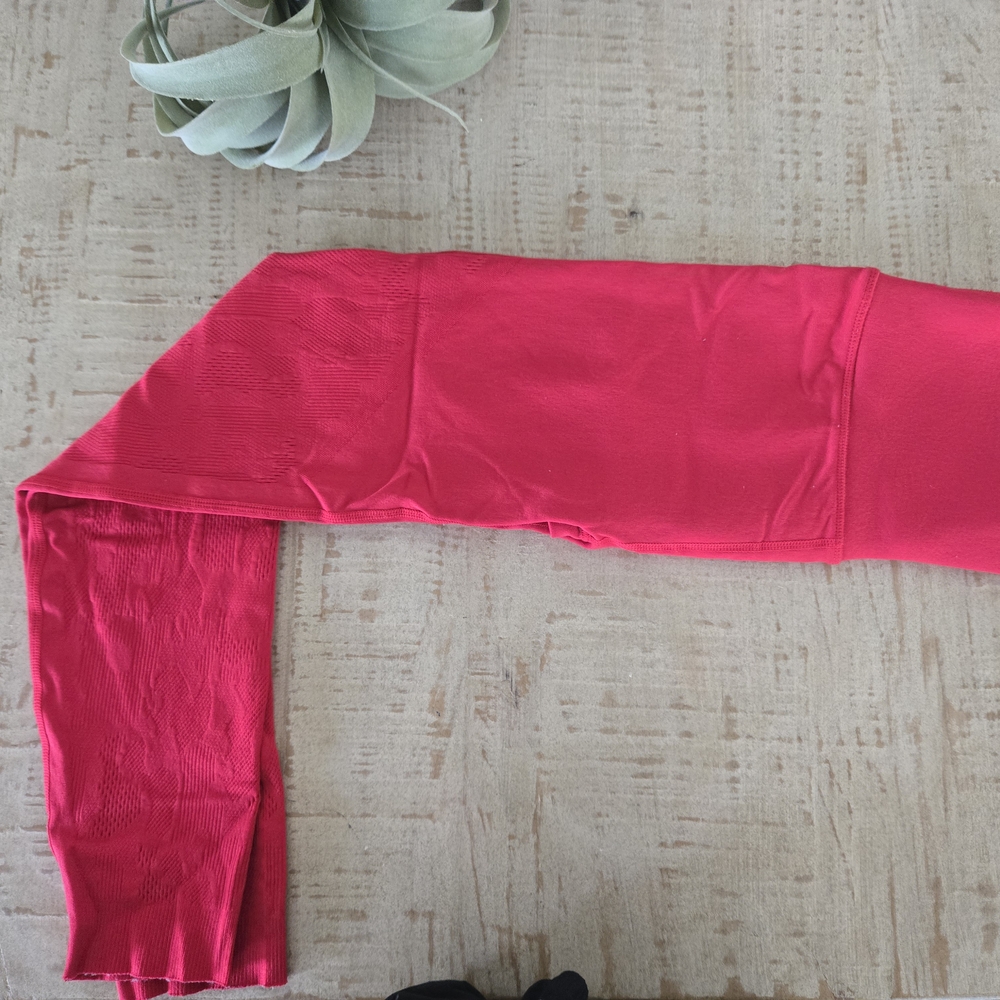 Fabletics Women's Leggings in Vibrant Pink